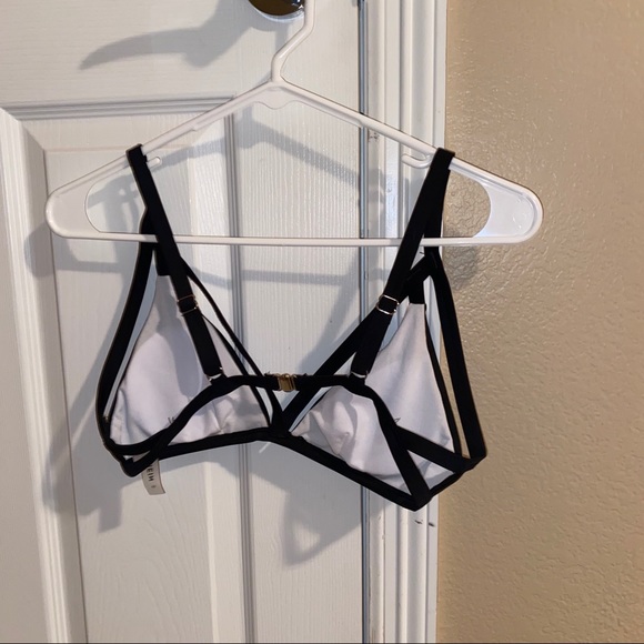 Sexy bikini top - Picture 2 of 3